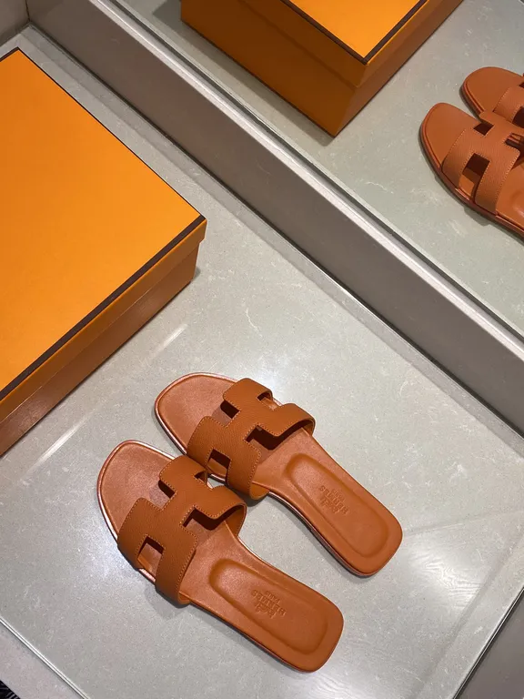 Hermes Shoe 